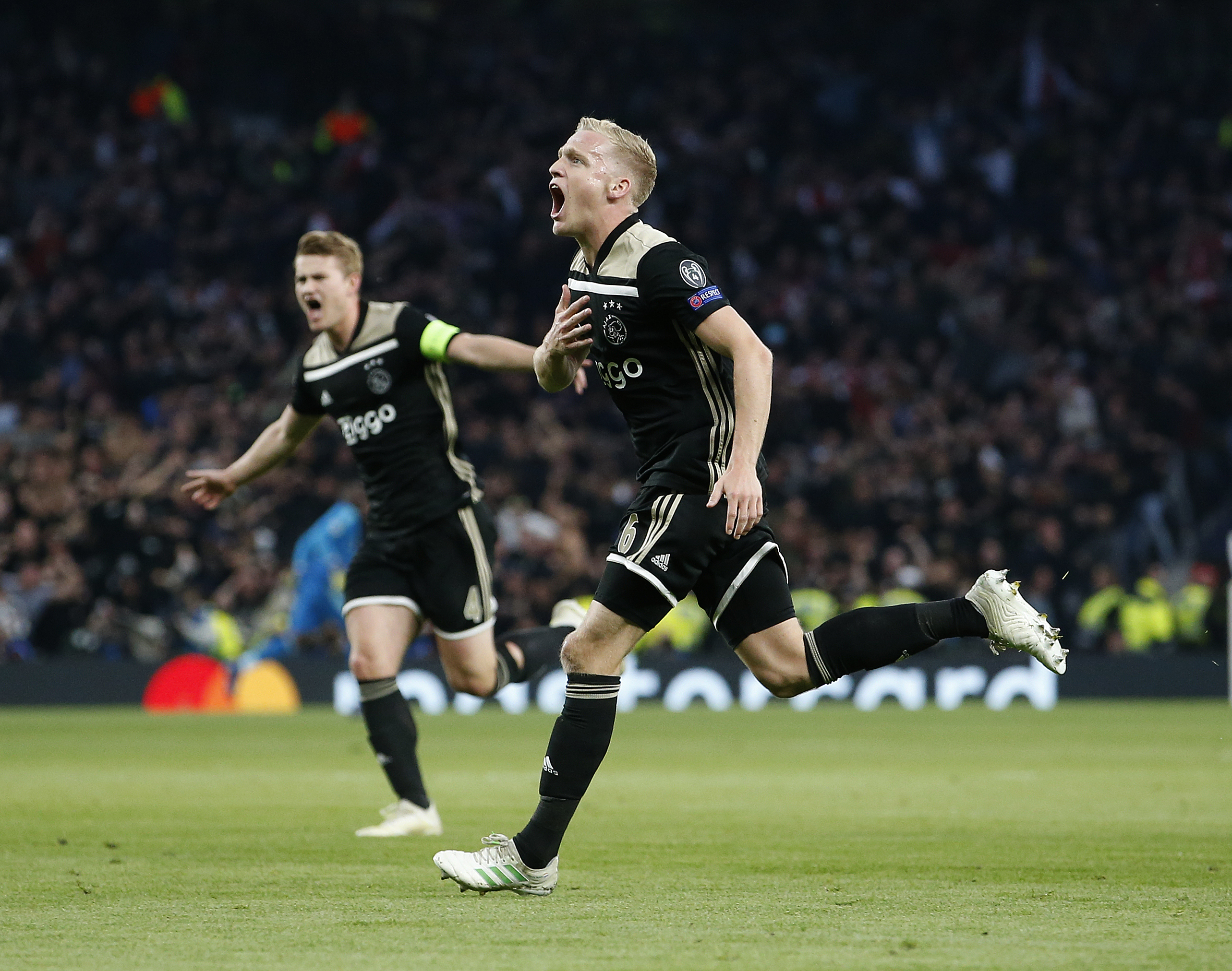 阿贾克斯围绕英超防线松动莱比锡今晚伤情更新，网友：塞维利亚围绕德甲外线爆发的简单介绍