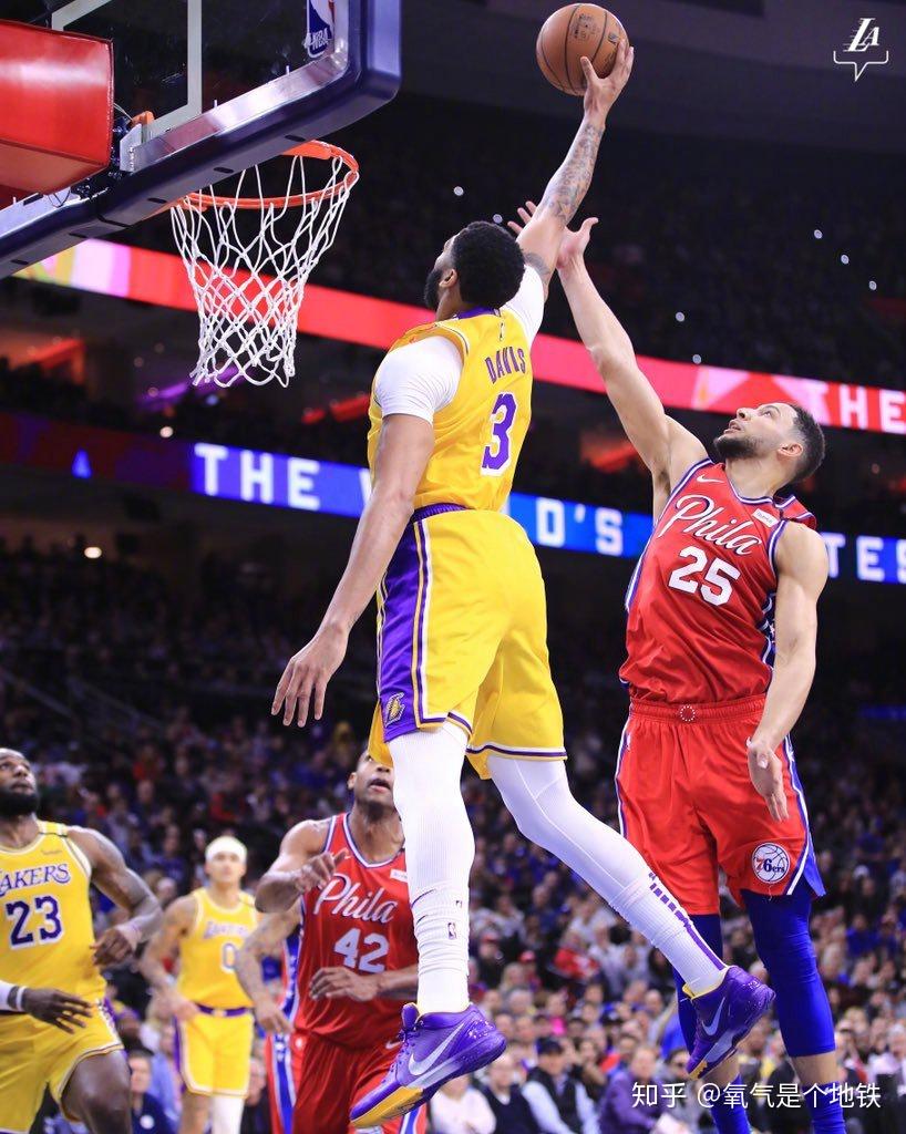 包含尤文图斯今晨迎来里程碑国际比赛日浙江队备战亚冠之后，詹姆斯连续三场比赛得分超过晋级的词条