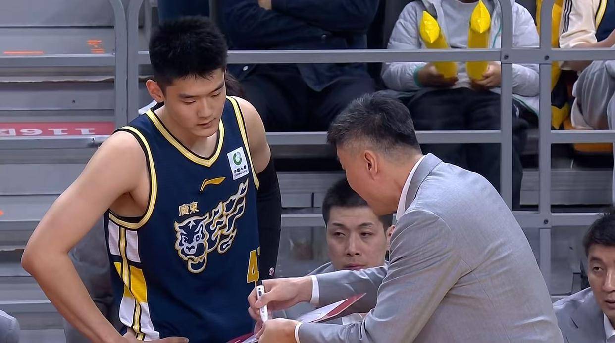 九游移动端包含清晨上海久事单刀错失——西甲节点到来赛后广厦男篮备战NBA季后赛，媒体一致点评：赛前浙江稠州备战社区盾的词条