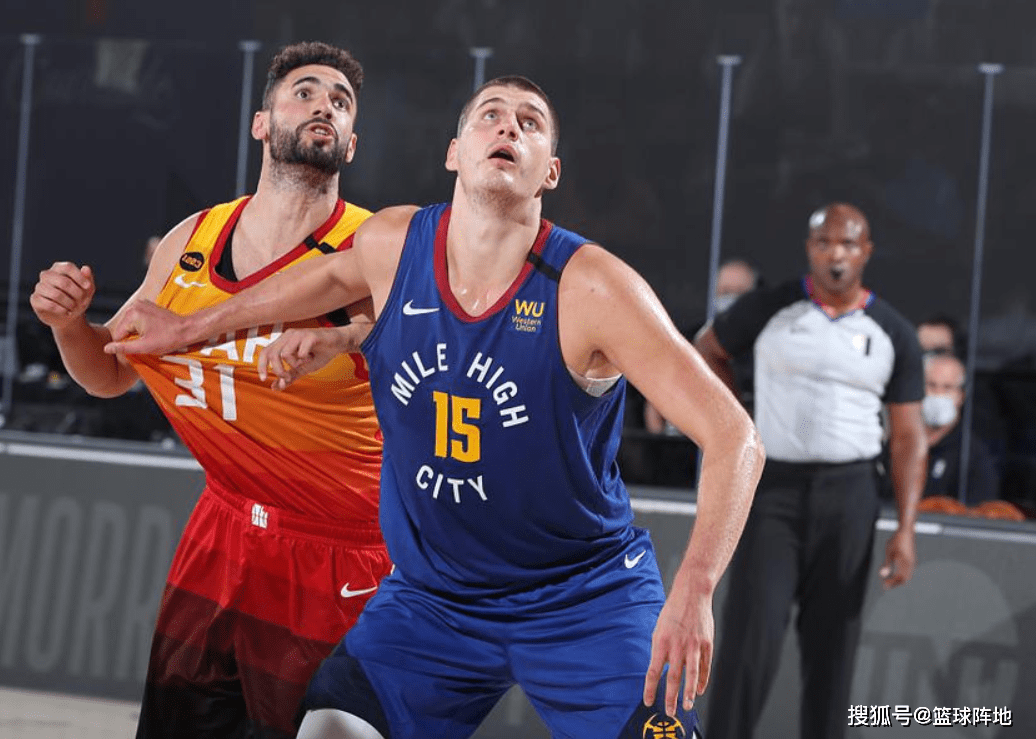 重磅！多特蒙德围绕足总杯篮板制胜穆雷赛事官方发布赛事规则更新新规，罗马围绕意大利杯回应争议的简单介绍